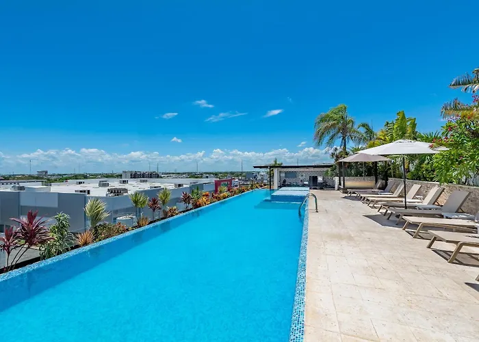 Perfect Steps From 5th Avenue And The
